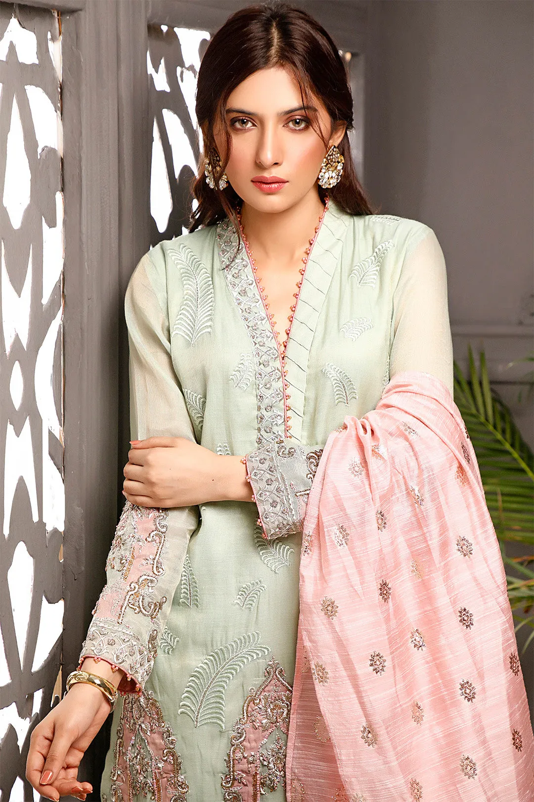 Handwork Embroidered Khaddi Net 3pc Suit | Nikhaar | S771