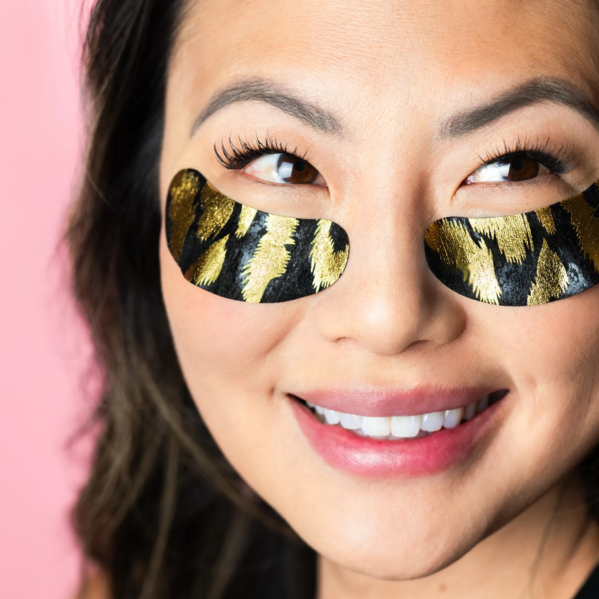 Luxe Leopard Refresh & Rejuvenate Eye Mask